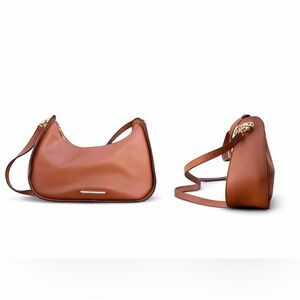 Chic Tan Leather Shoulder Bag